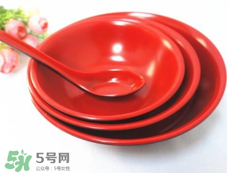 仿瓷碗有毒是謠言嗎？仿瓷碗怎么使用會(huì)有毒呢？
