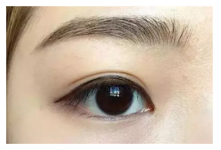 內(nèi)眼線怎么畫(huà)不暈妝 內(nèi)眼線怎么畫(huà)好看圖解