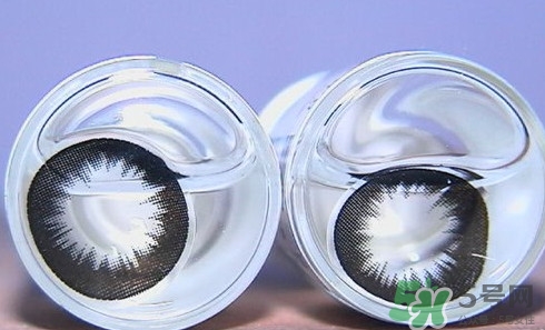 隱形眼鏡干了怎么辦？隱形眼鏡可以用礦泉水泡嗎