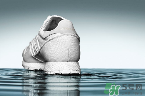 daniel arsham與adidas聯(lián)名new york運(yùn)動(dòng)鞋多少錢(qián)_怎么買(mǎi)？
