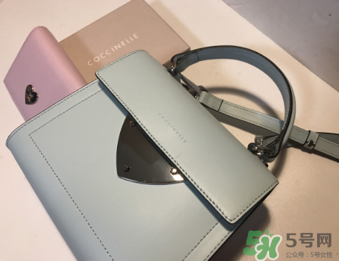 coccinelle是什么牌子_哪個(gè)國(guó)家的_什么檔次？