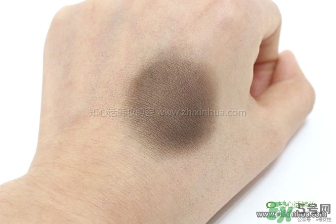 呂發(fā)際線粉怎么用？呂發(fā)際線粉氣墊陰影粉怎么卸