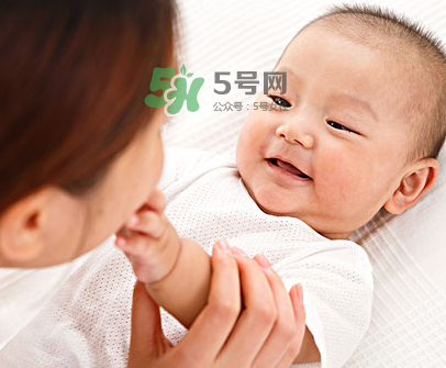 剖腹產(chǎn)后催乳按摩方法 剖腹產(chǎn)怎么催乳好？