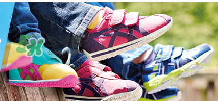 Asics童鞋尺碼對照表 Asics童鞋尺碼怎么選？