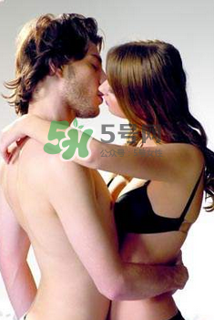 白酒加可樂是春藥？白酒加可樂喝了會怎樣？