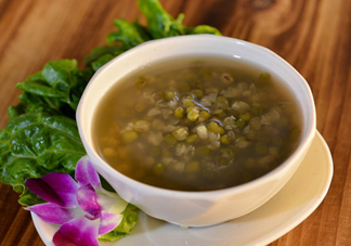 三伏天可以喝綠豆湯嗎？三伏天是喝綠豆湯還是喝生姜水？