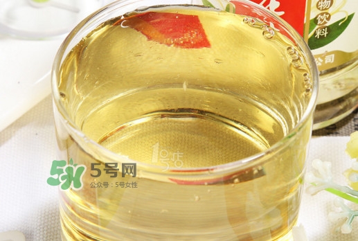 金銀花露是飲料嗎？金銀花露是飲料還是藥？