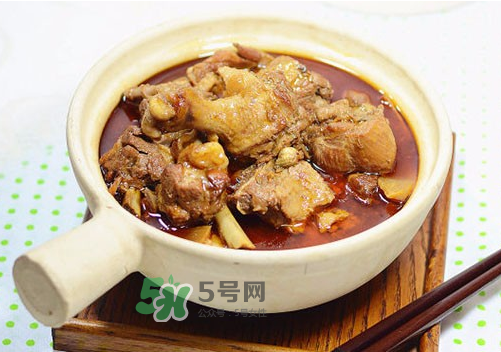 三伏天能吃鴨肉嗎？三伏天鴨肉燉什么好？