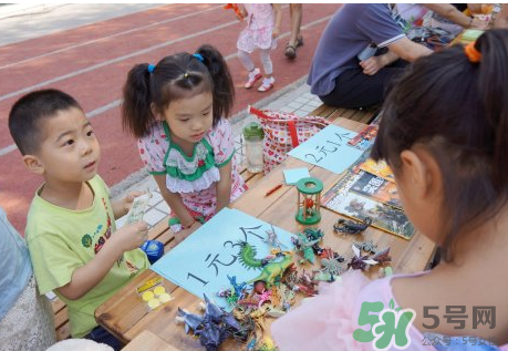 寶寶不去幼兒園怎么辦？寶寶不去幼兒園哭鬧怎么勸導？
