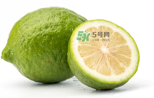 青檸檬可以直接吃嗎？青檸檬可以用開(kāi)水泡嗎