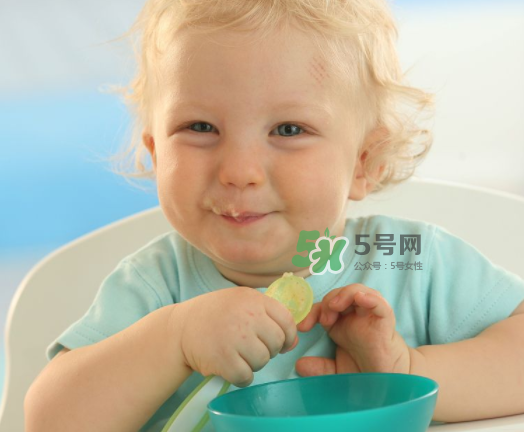 寶寶什么時(shí)候可以吃油？寶寶能吃油嗎？