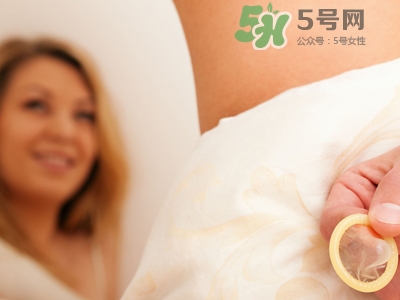 安全套放車?yán)镞€能用嗎？套套藏哪里比較安全？