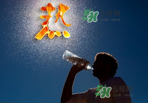七月份熱還是八月份熱？2017年7月份熱還是8月份熱？