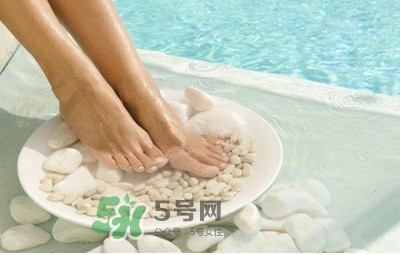 醋泡腳多長(zhǎng)時(shí)間最好？醋泡腳一次用多少合適