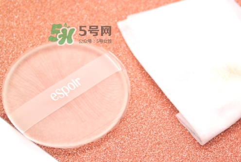 硅膠粉撲可以用散粉嗎？硅膠粉撲可以用干粉嗎？