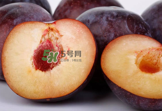 黑布林和火龍果能一起吃嗎？黑布林可以和火龍果一起吃嗎？