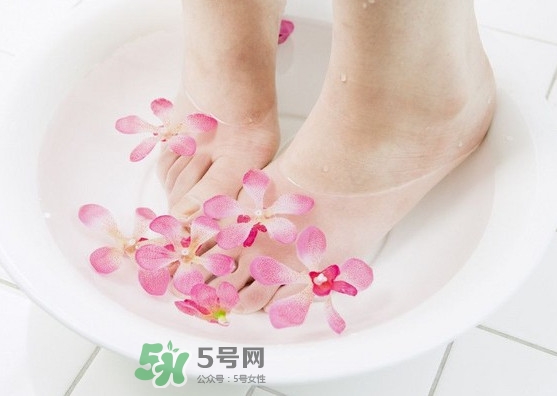 醋泡腳多長(zhǎng)時(shí)間最好？醋泡腳一次用多少合適
