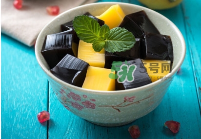 龜苓膏里有龜嗎？龜苓膏什么時候吃最好