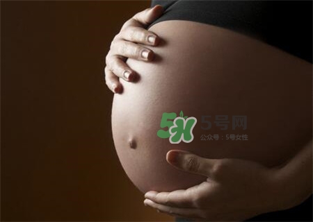 為什么胎寶寶晚上動(dòng)的比較多？胎動(dòng)異常的表現(xiàn)