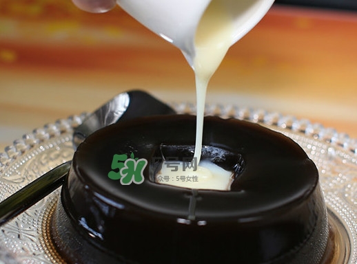 龜苓膏哪個(gè)牌子正宗？傳統(tǒng)的龜苓膏如何熬制