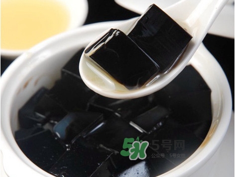 龜苓膏一天吃多少合適？龜苓膏一次吃多少克