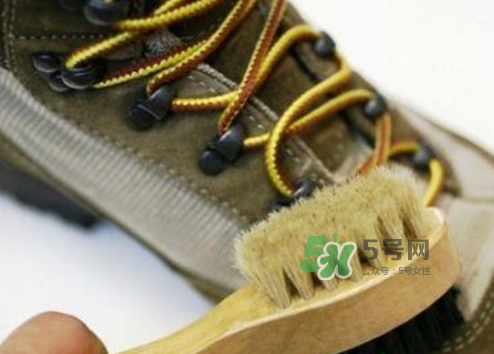 vetements與reebok聯(lián)名eomji表情運(yùn)動(dòng)鞋會(huì)發(fā)售嗎？