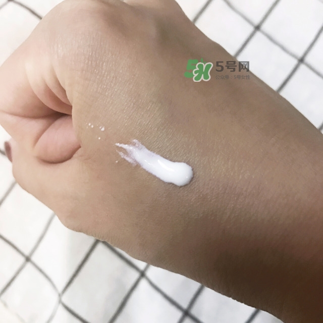佳雪防曬霜怎么用？佳雪防曬霜要卸妝嗎