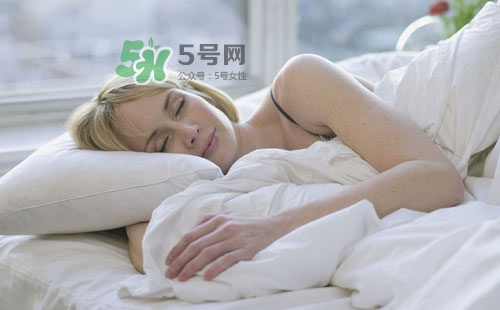 三伏天能曬被子嗎？三伏天曬被子好嗎？