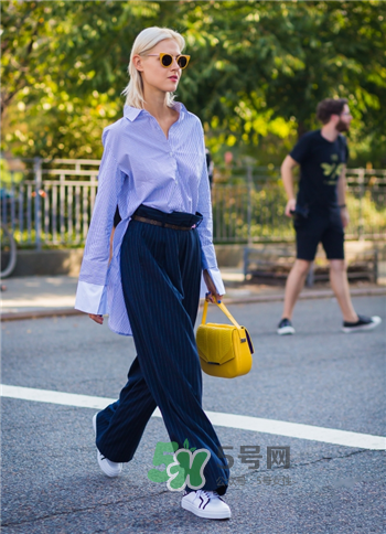 襯衣怎么扎進(jìn)褲子里？襯衣扎進(jìn)褲子里的時(shí)尚穿法