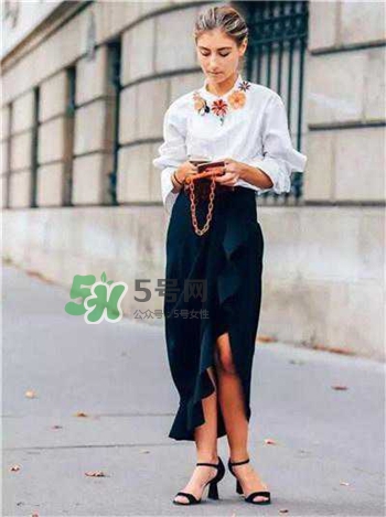 襯衣怎么扎進(jìn)褲子里？襯衣扎進(jìn)褲子里的時(shí)尚穿法