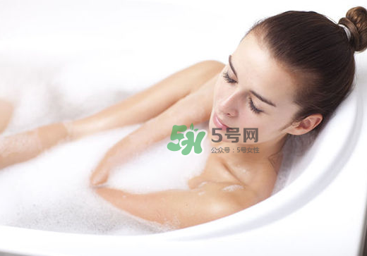三伏天可以天天泡腳嗎？三伏天可以天天泡澡嗎？