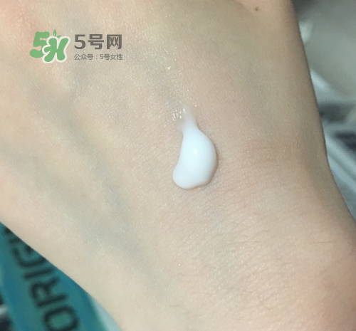 理膚泉晚安蜜怎么樣？理膚泉夜間修護(hù)乳好用嗎？