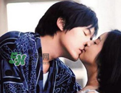 初吻怎么接吻？如何接吻不像初吻？