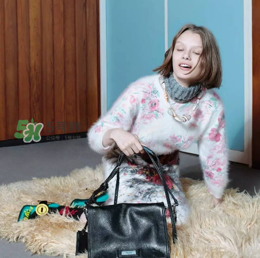 prada etiquette手袋尺寸多大？prada etiquette尺寸有幾種？