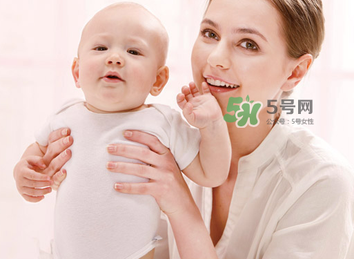 哺乳期上火對(duì)寶寶有什么影響？哺乳期上火會(huì)影響寶寶上火嗎？