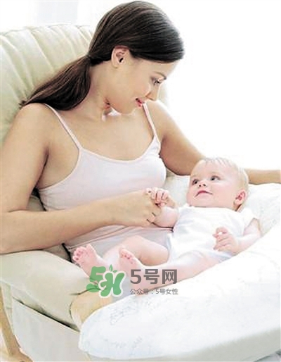 坐月子吃素應(yīng)該吃什么？吃素坐月子怎么坐？