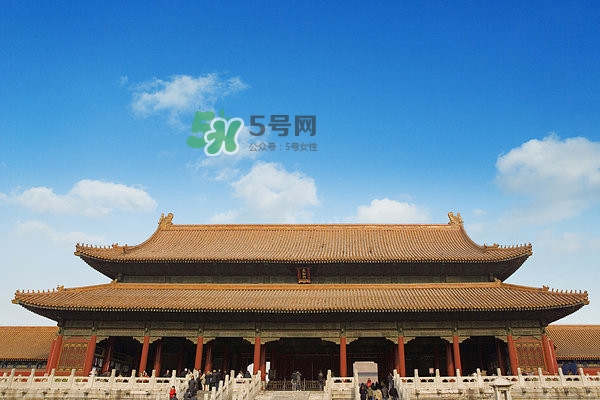 9月份穿什么鞋？九月份可以穿涼鞋嗎？