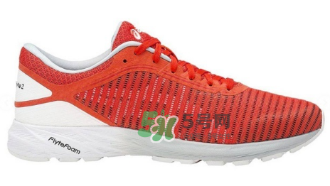 asics dynaflyte二代多少錢？亞瑟士dynaflyte2價格