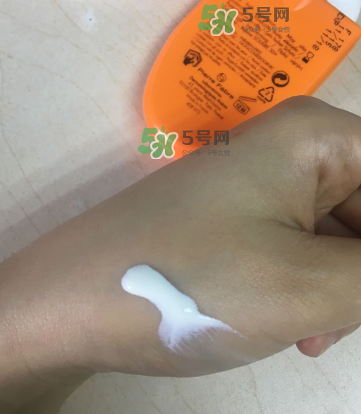 雅漾防曬霜怎么樣？雅漾防曬霜防水嗎？