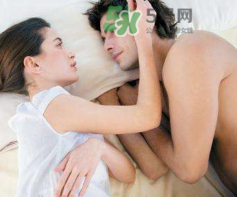 夫妻經(jīng)常親熱有哪些好處？夫妻性生活重要嗎？