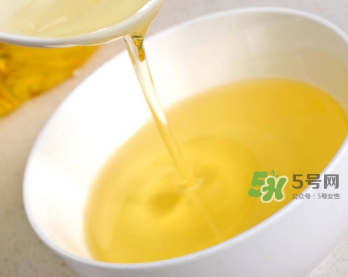轉(zhuǎn)基因大豆油能吃嗎？轉(zhuǎn)基因大豆油有什么危害？