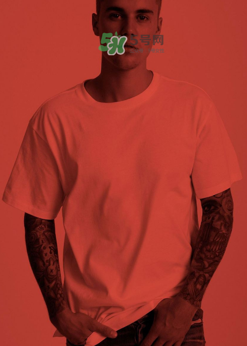 justin bieber與hanes合作款個(gè)人hanes t恤在哪買(mǎi)_多少錢(qián)？