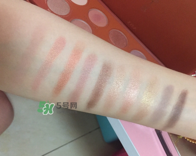 zoeva玫瑰金眼影盤怎么畫？zoeva rose golden畫法教程