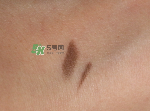 mac眉筆怎么轉(zhuǎn)？mac眉筆轉(zhuǎn)不出來(lái)?
