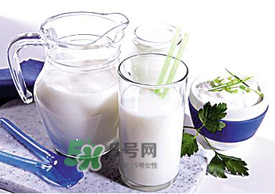 牛初乳孕婦可以吃嗎？牛初乳產(chǎn)婦可以吃嗎？