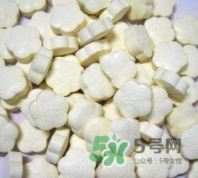 牛初乳咀嚼片合適人群 牛初乳咀嚼片適合多大的孩子吃？