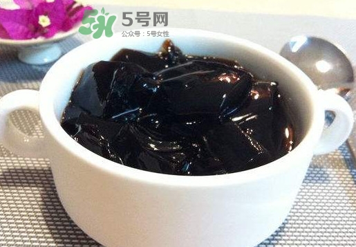 燒仙草會(huì)胖嗎？燒仙草對(duì)人有什么功效