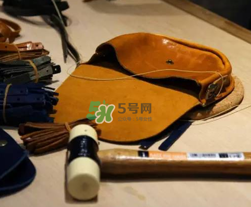 roberu peace and smile笑臉錢包多少錢_在哪買_怎么買？