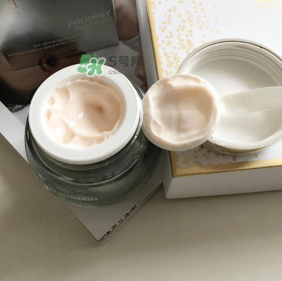 赫蓮娜至美溯顏菁華霜好用嗎？赫蓮娜至美溯顏菁華霜怎么樣？