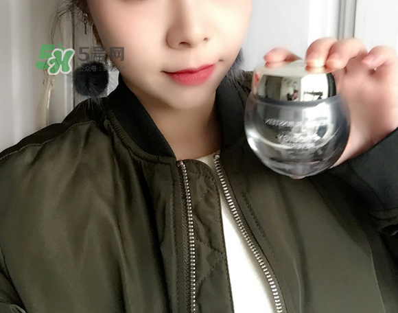 赫蓮娜至美溯顏菁華霜好用嗎？赫蓮娜至美溯顏菁華霜怎么樣？